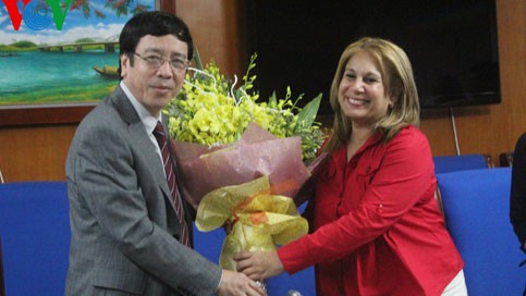 Cuban Journalists Association visits VOV  - ảnh 1